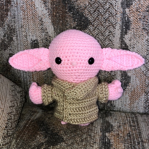 SALE Crochet Pink Girl Baby Yoda - Picture 5 of 10